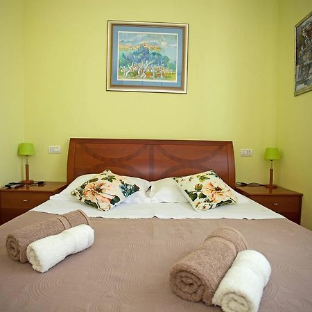 Apartment Pia Ровинь Экстерьер фото