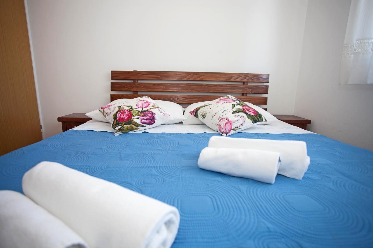 Apartment Pia Ровинь Экстерьер фото