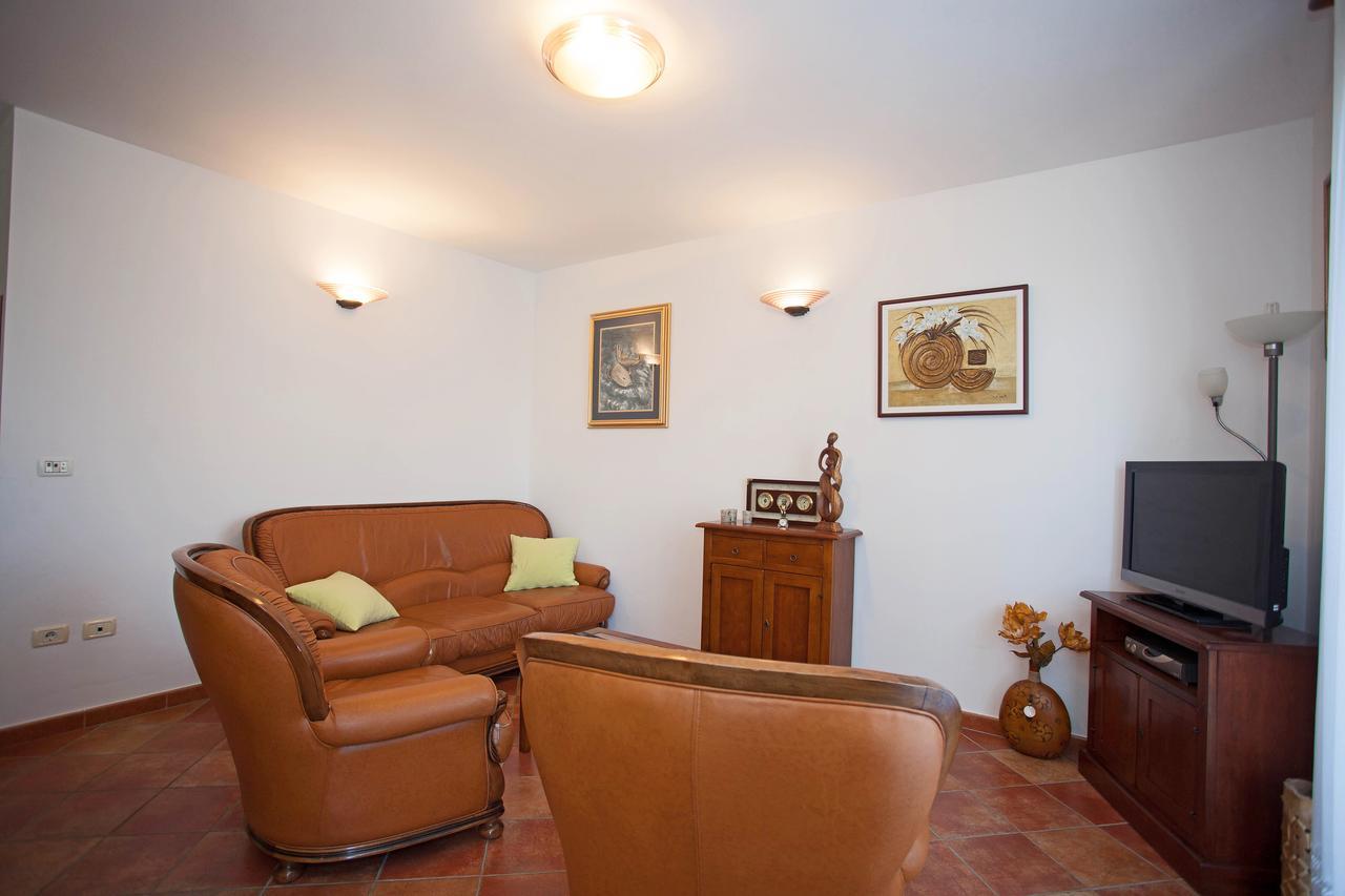 Apartment Pia Ровинь Экстерьер фото