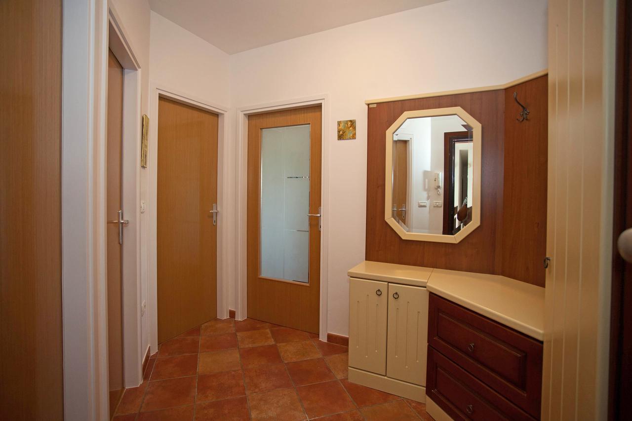 Apartment Pia Ровинь Экстерьер фото